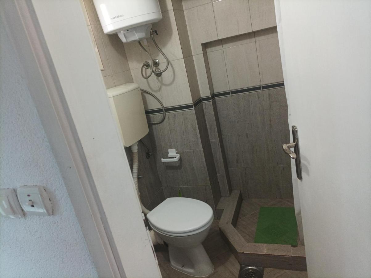 Apartmani Biljana Lazic Vrnjačka Banja Exteriör bild