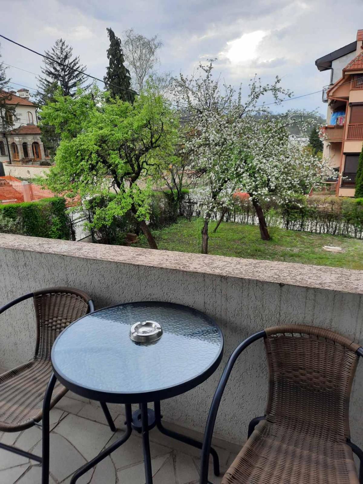 Apartmani Biljana Lazic Vrnjačka Banja Exteriör bild